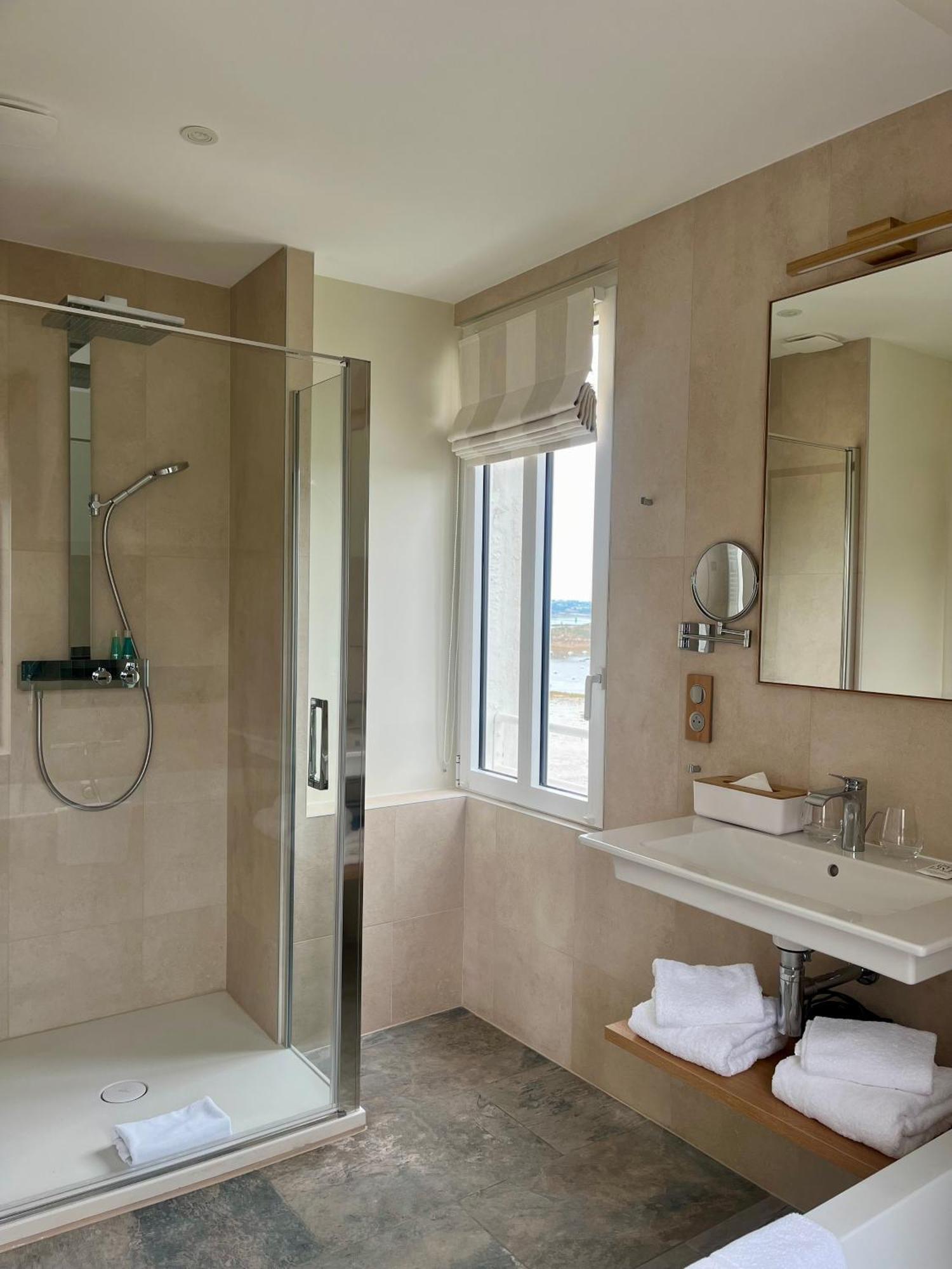 Logis Hotel De Carantec Zewnętrze zdjęcie